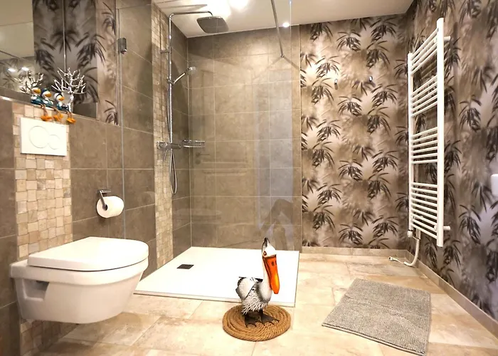 Lägenhet Bernstein & Breakfast 08 *